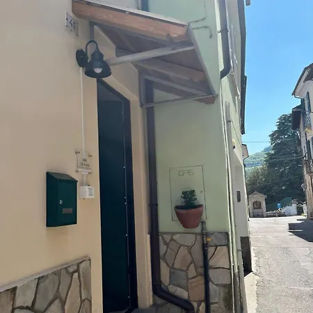 Giù Di Sotto